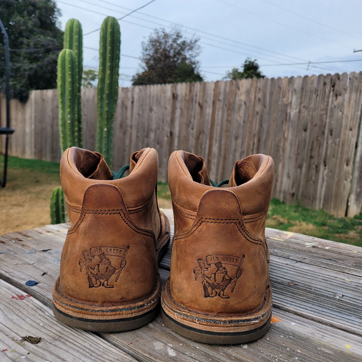 Photo by Das_Bones on December 17, 2023 of the Jim Green African Ranger Barefoot Boot in Fudge Crazy Horse.