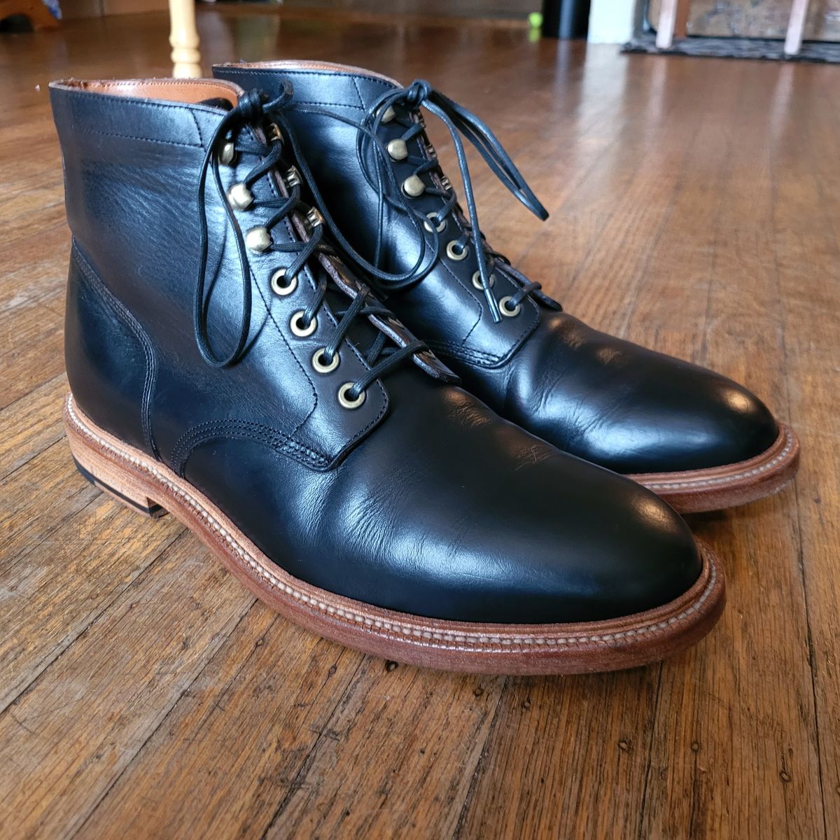 Photo by Das_Bones on June 9, 2023 of the Grant Stone Diesel Boot in Horween Black Chromexcel.