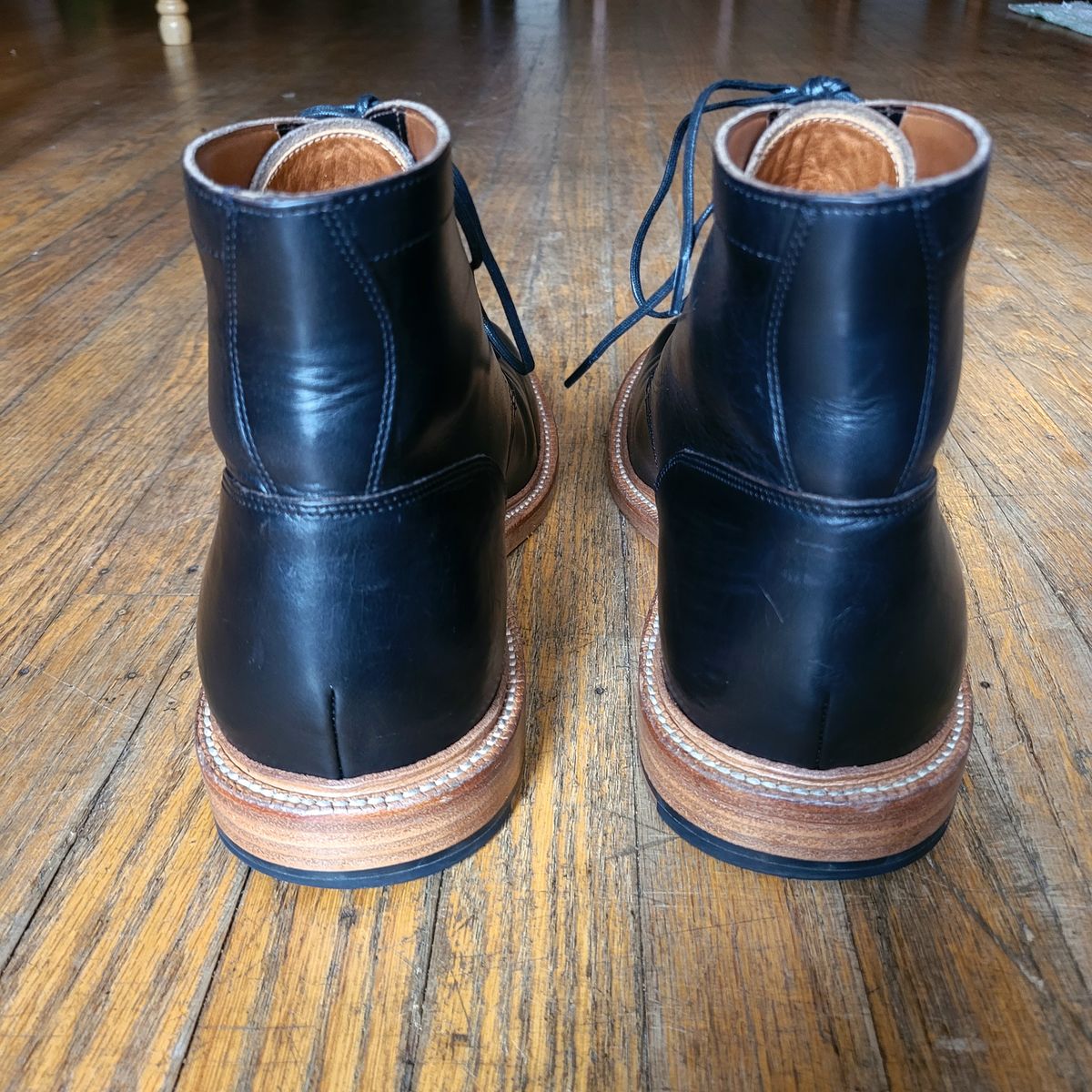 Photo by Das_Bones on June 9, 2023 of the Grant Stone Diesel Boot in Horween Black Chromexcel.