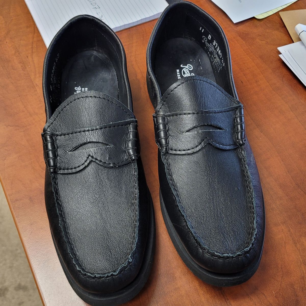 Photo by Das_Bones on February 16, 2024 of the Russell Moccasin Co. Penny Loafer in Black Calf.