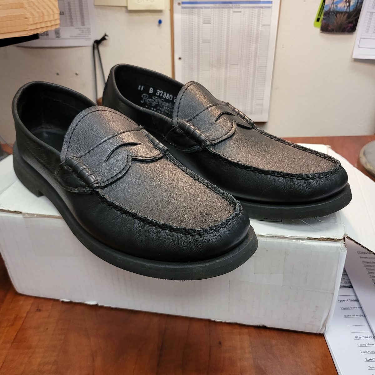 Photo by Das_Bones on February 17, 2024 of the Russell Moccasin Co. Penny Loafer in Black Calf.