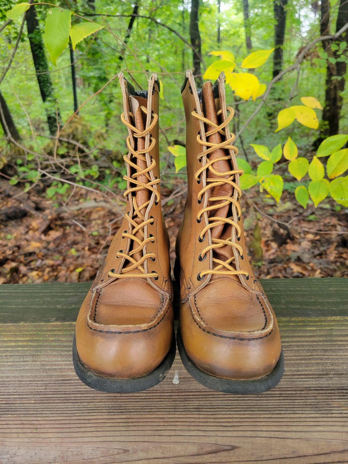 Photo by Beauchamp.19 on October 5, 2022 of the Red Wing Unlisted Model in Unknown Leather.