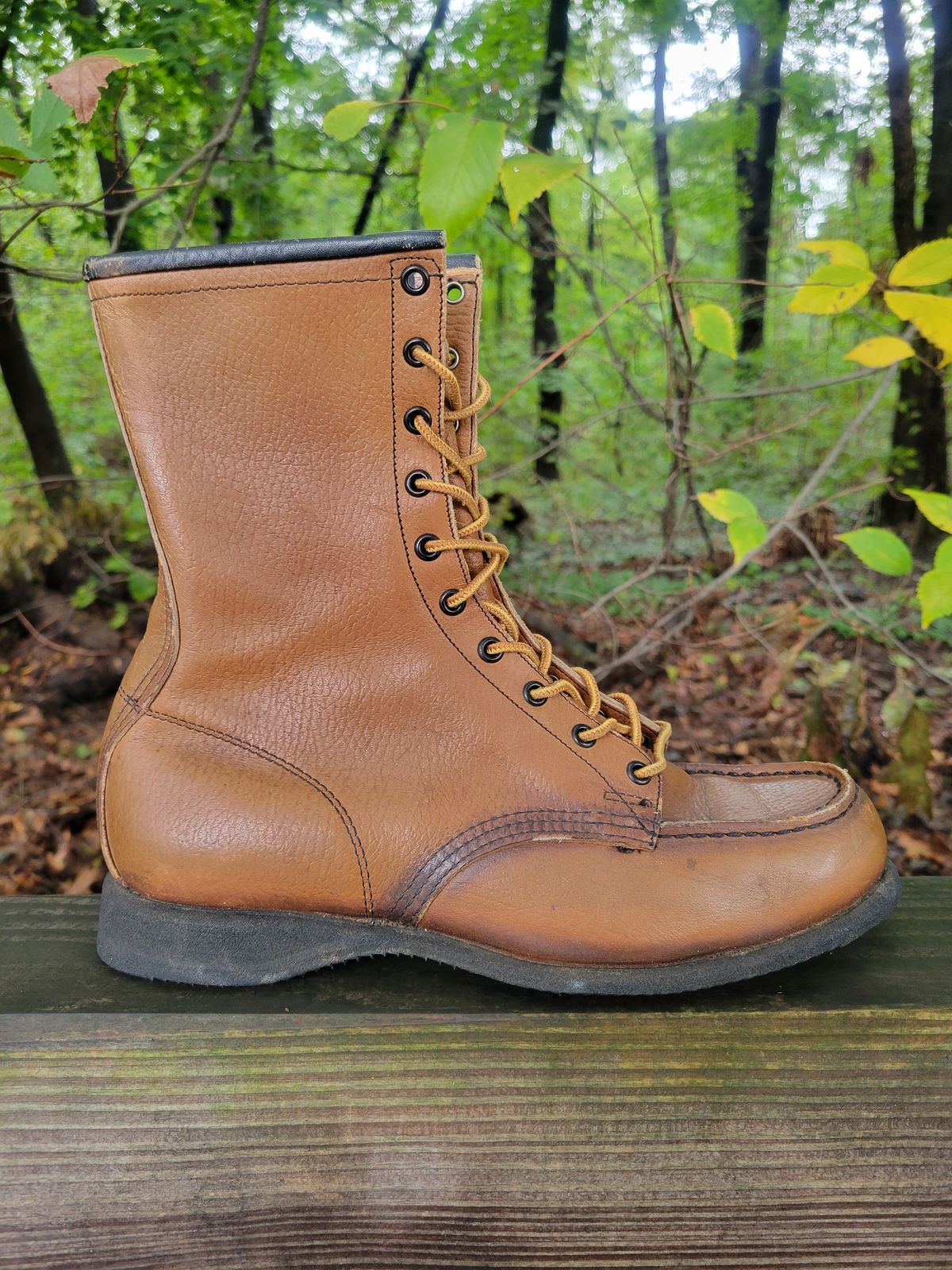 Photo by Beauchamp.19 on October 5, 2022 of the Red Wing Unlisted Model in Unknown Leather.