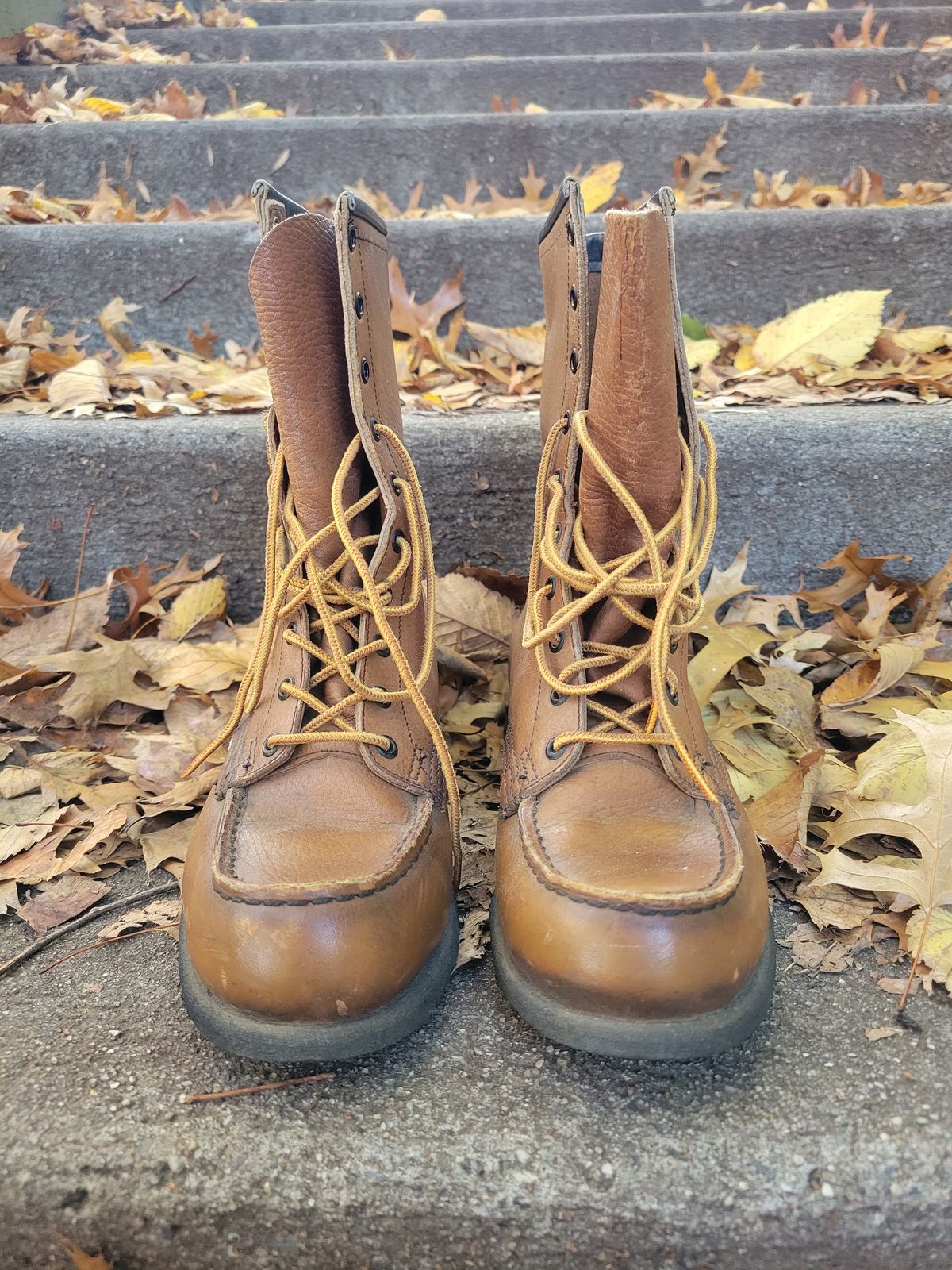 Photo by Beauchamp.19 on November 5, 2022 of the Red Wing Unlisted Model in Unknown Leather.