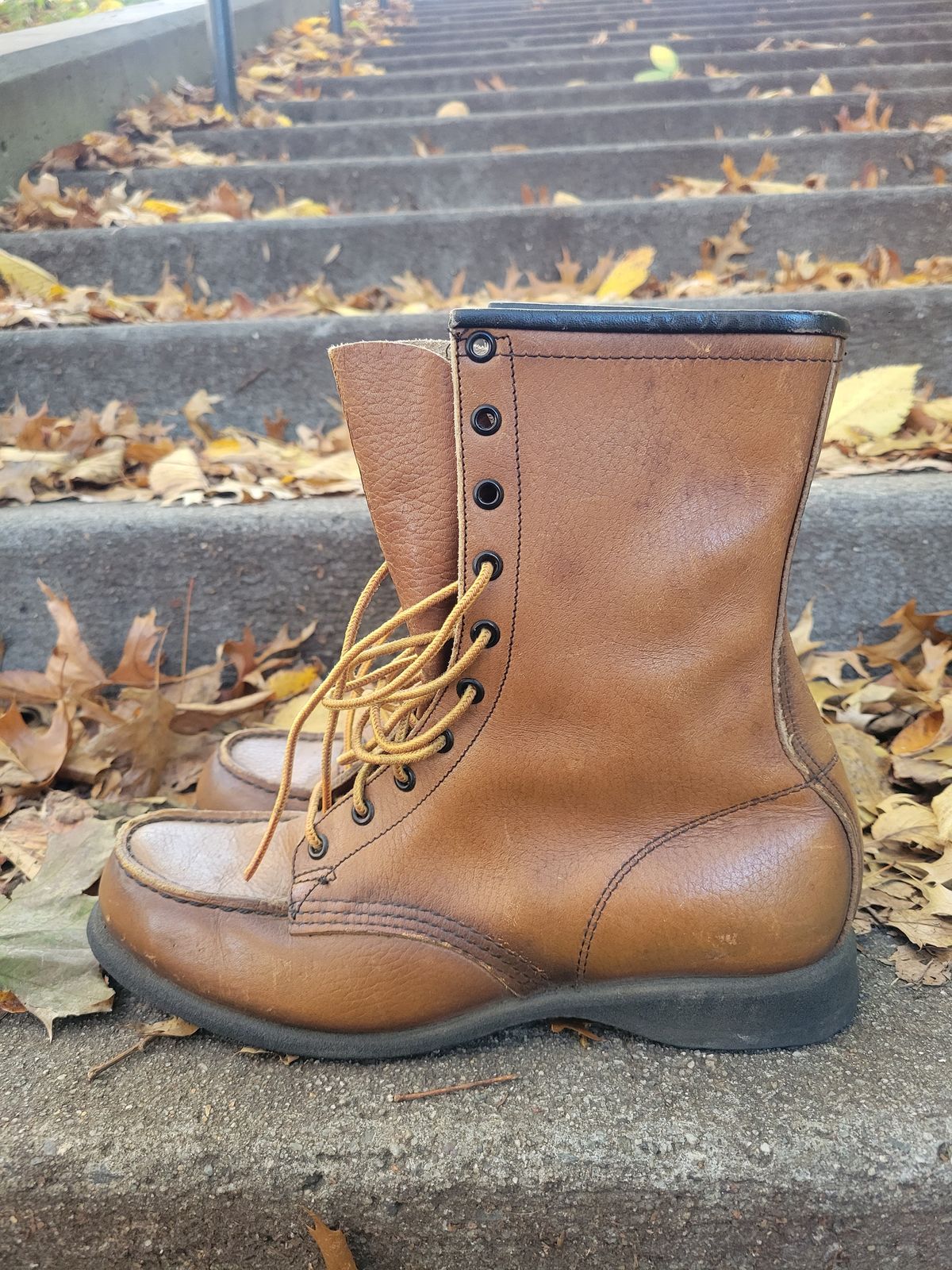 Photo by Beauchamp.19 on November 5, 2022 of the Red Wing Unlisted Model in Unknown Leather.
