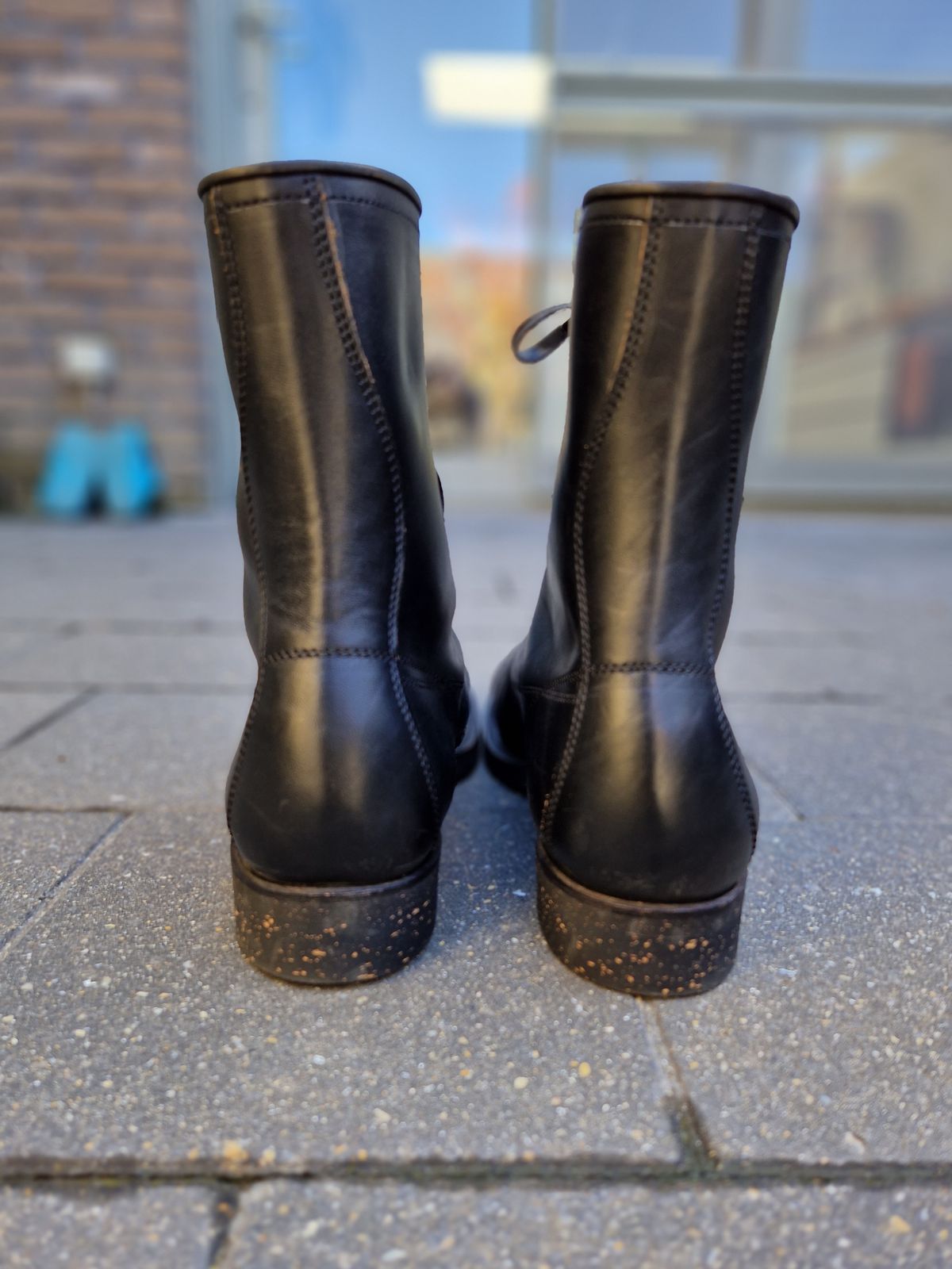 Photo by Chris007 on October 2, 2022 of the Clinch Gary Boots in Black-Overdyed Horsebutt.