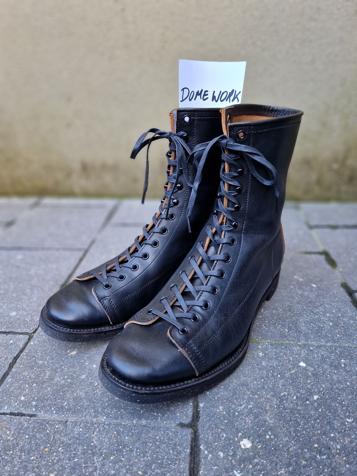 Photo by Chris007 on October 2, 2022 of the Clinch Gary Boots in Black-Overdyed Horsebutt.