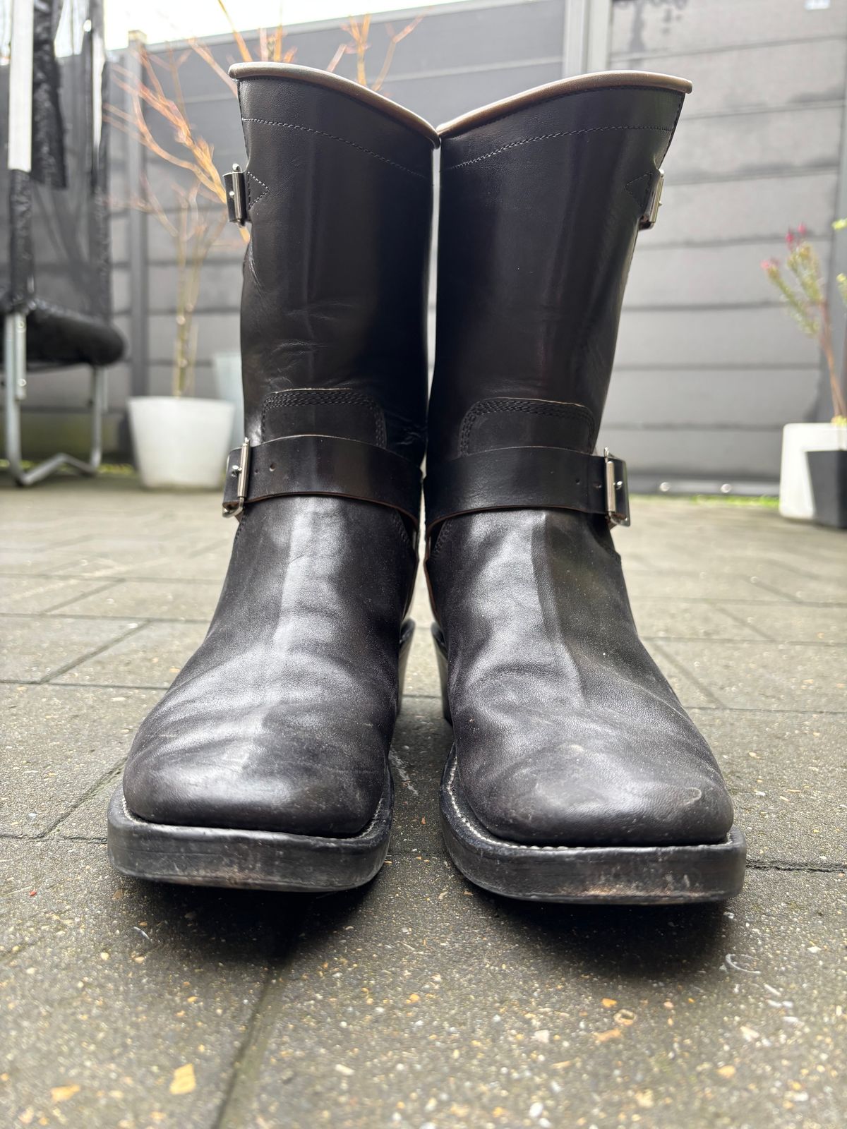 Photo by Chris007 on November 2, 2025 of the Raland Bootmaker Engineers in Maryam Black Horsebutt.