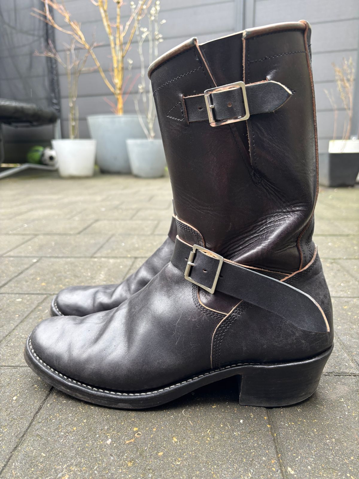 Photo by Chris007 on February 1, 2026 of the Raland Bootmaker Engineers in Maryam Black Horsebutt.