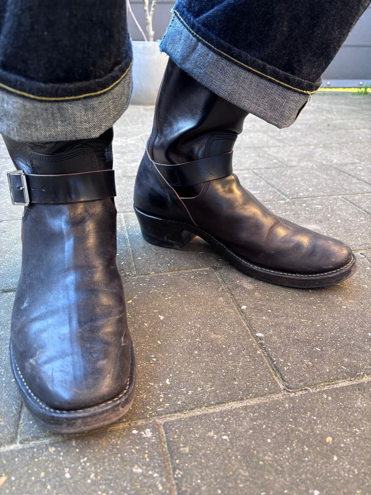 Photo by Chris007 on March 2, 2026 of the Raland Bootmaker Engineers in Maryam Black Horsebutt.