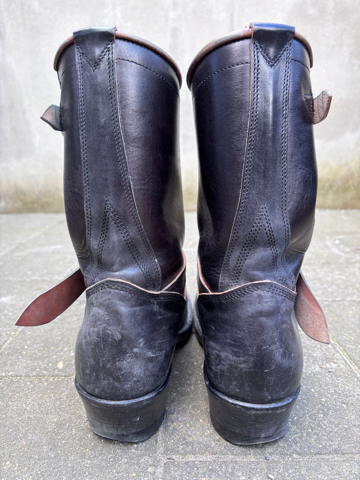 Photo by Chris007 on April 4, 2026 of the Raland Bootmaker Engineers in Maryam Black Horsebutt.