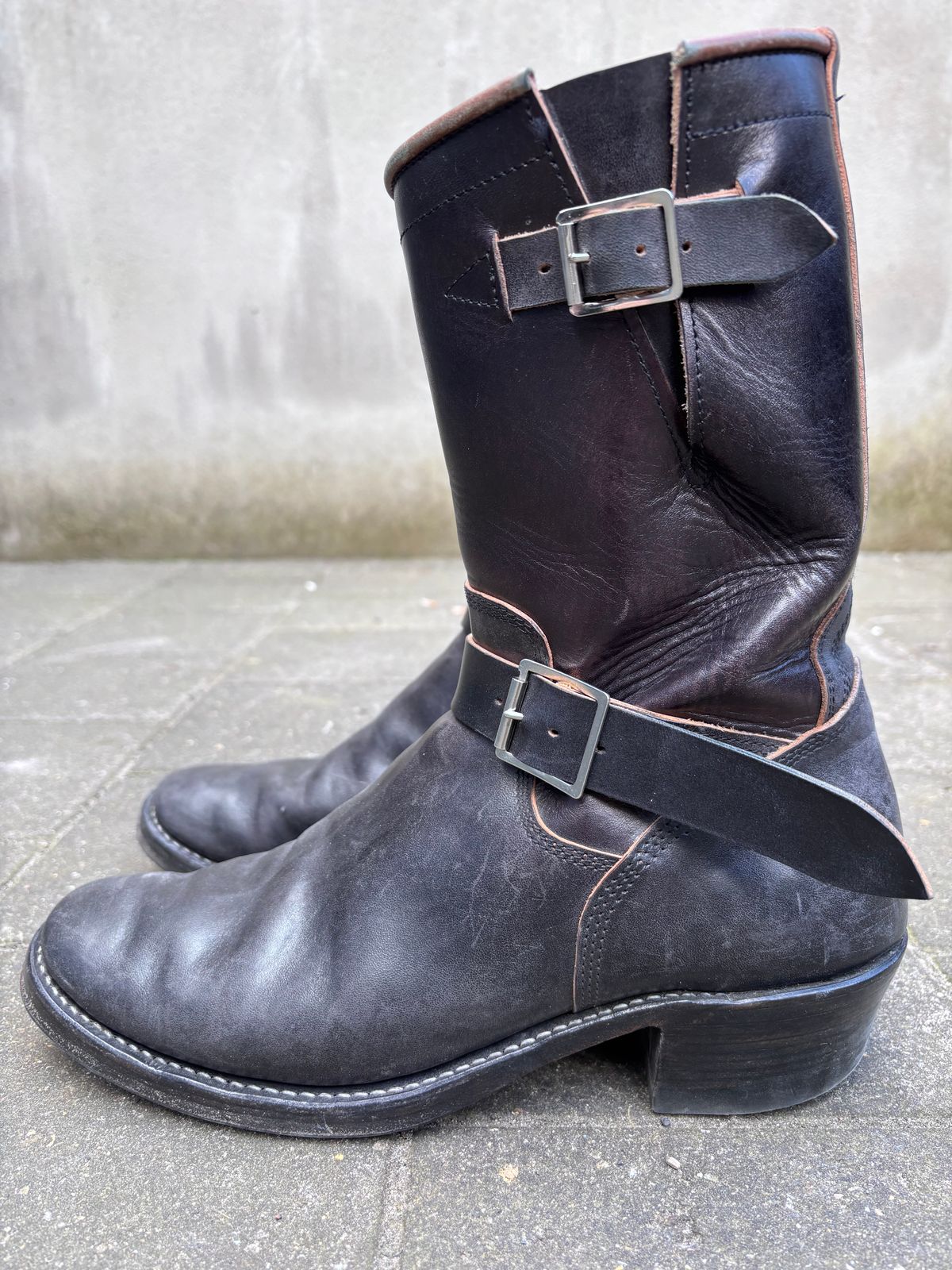 Photo by Chris007 on April 4, 2026 of the Raland Bootmaker Engineers in Maryam Black Horsebutt.