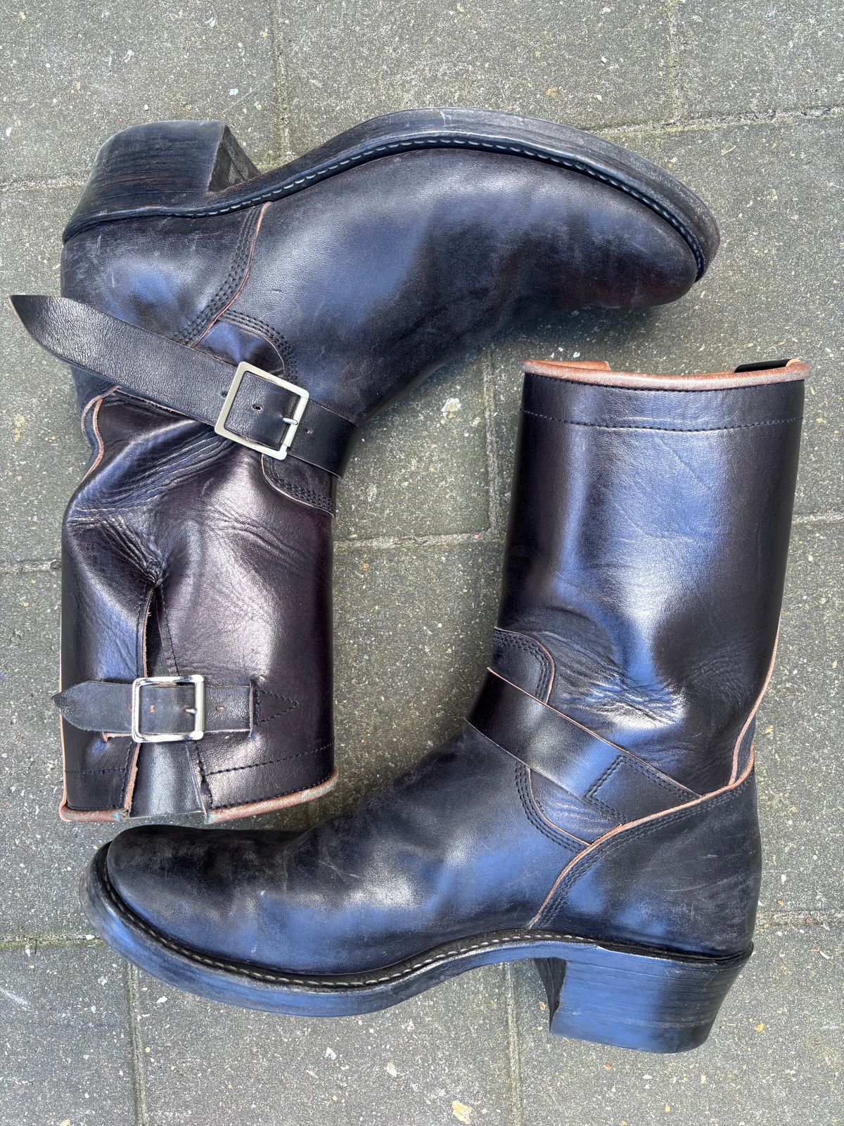 Photo by Chris007 on April 4, 2026 of the Raland Bootmaker Engineers in Maryam Black Horsebutt.