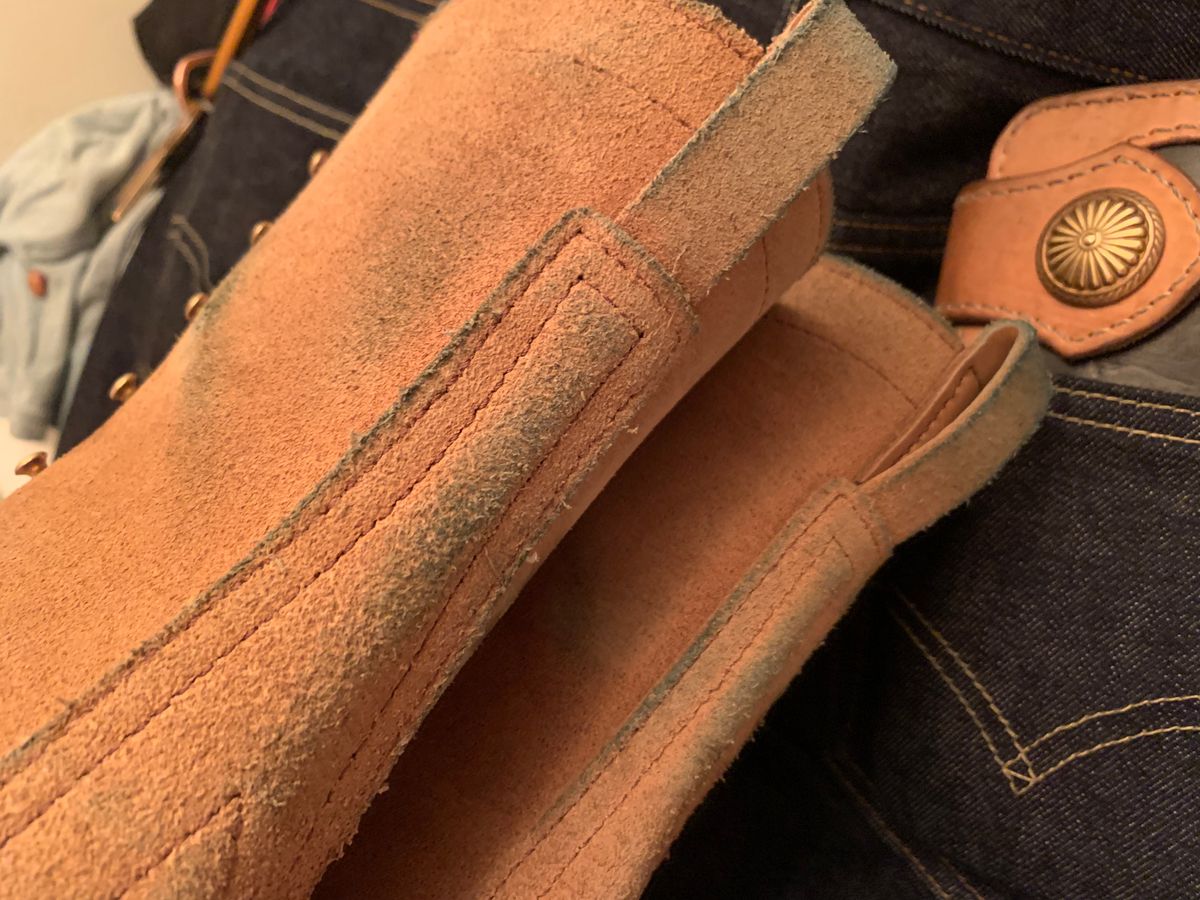 Photo by RunningBearWest on October 2, 2022 of the Nicks BuilderPro in Seidel MaxSupport Tan Roughout.