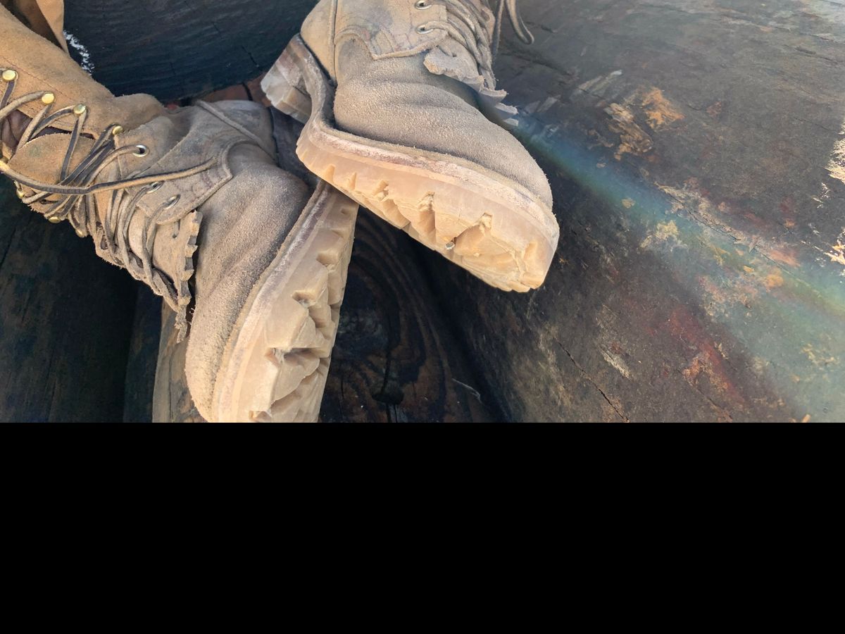 Photo by RunningBearWest on November 2, 2022 of the Nicks BuilderPro in Seidel MaxSupport Tan Roughout.