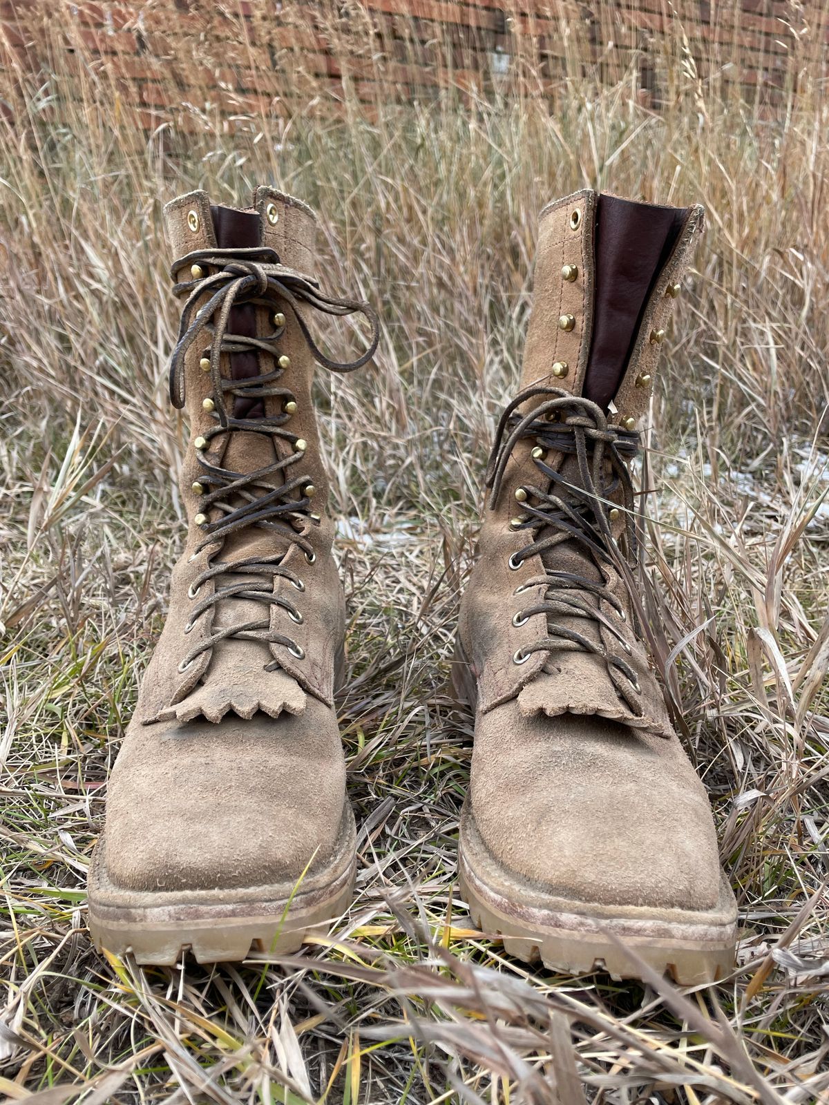 Photo by RunningBearWest on November 5, 2022 of the Nicks BuilderPro in Seidel MaxSupport Tan Roughout.