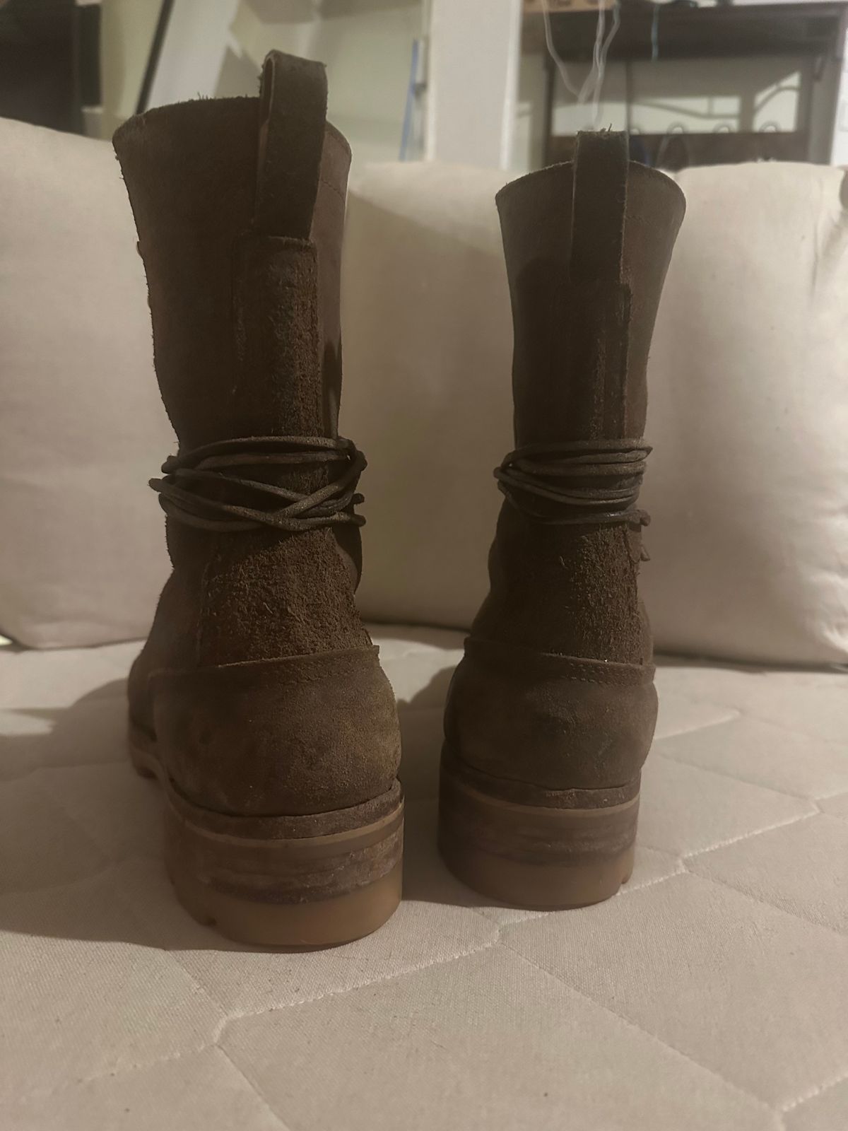 Photo by RunningBearWest on January 6, 2023 of the Nicks BuilderPro in Seidel MaxSupport Tan Roughout.