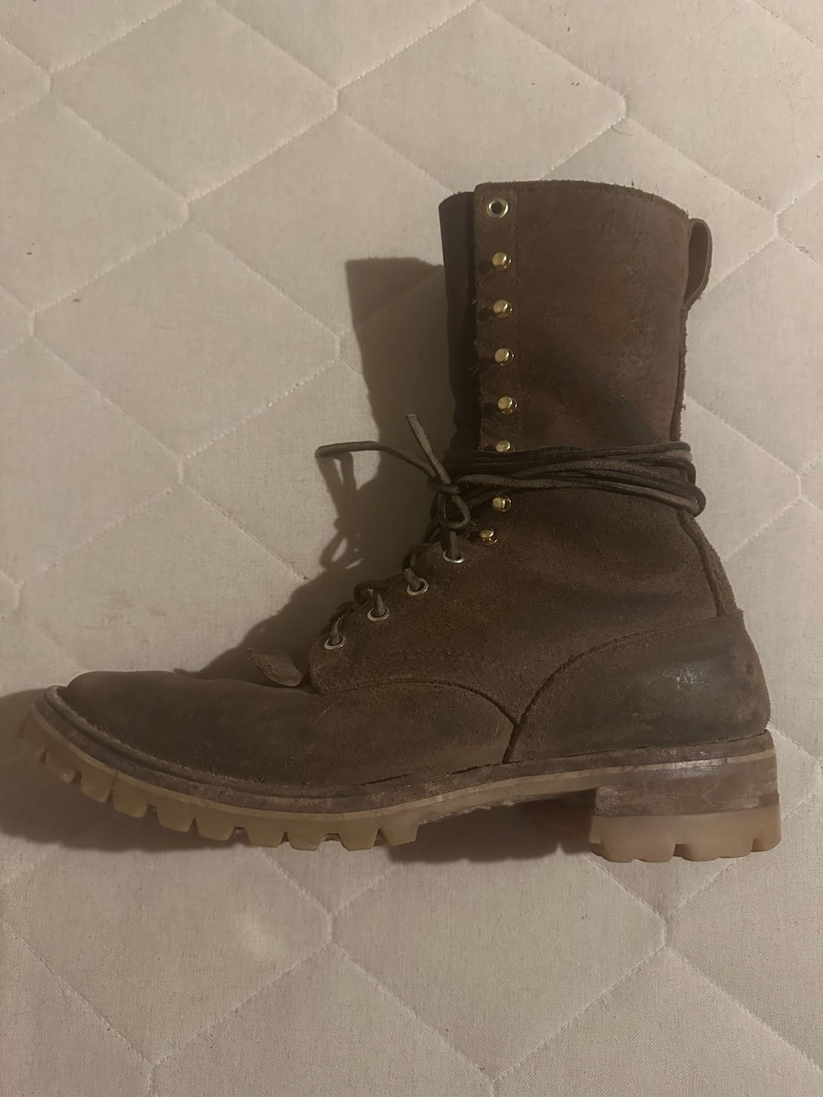Photo by RunningBearWest on January 6, 2023 of the Nicks BuilderPro in Seidel MaxSupport Tan Roughout.
