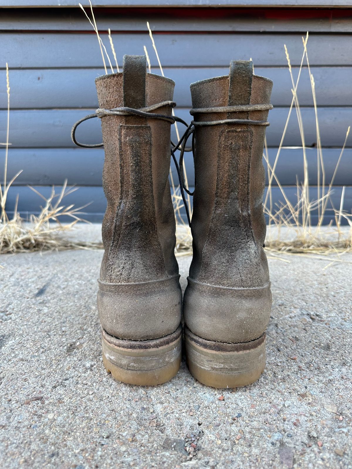 Photo by RunningBearWest on February 5, 2023 of the Nicks BuilderPro in Seidel MaxSupport Tan Roughout.