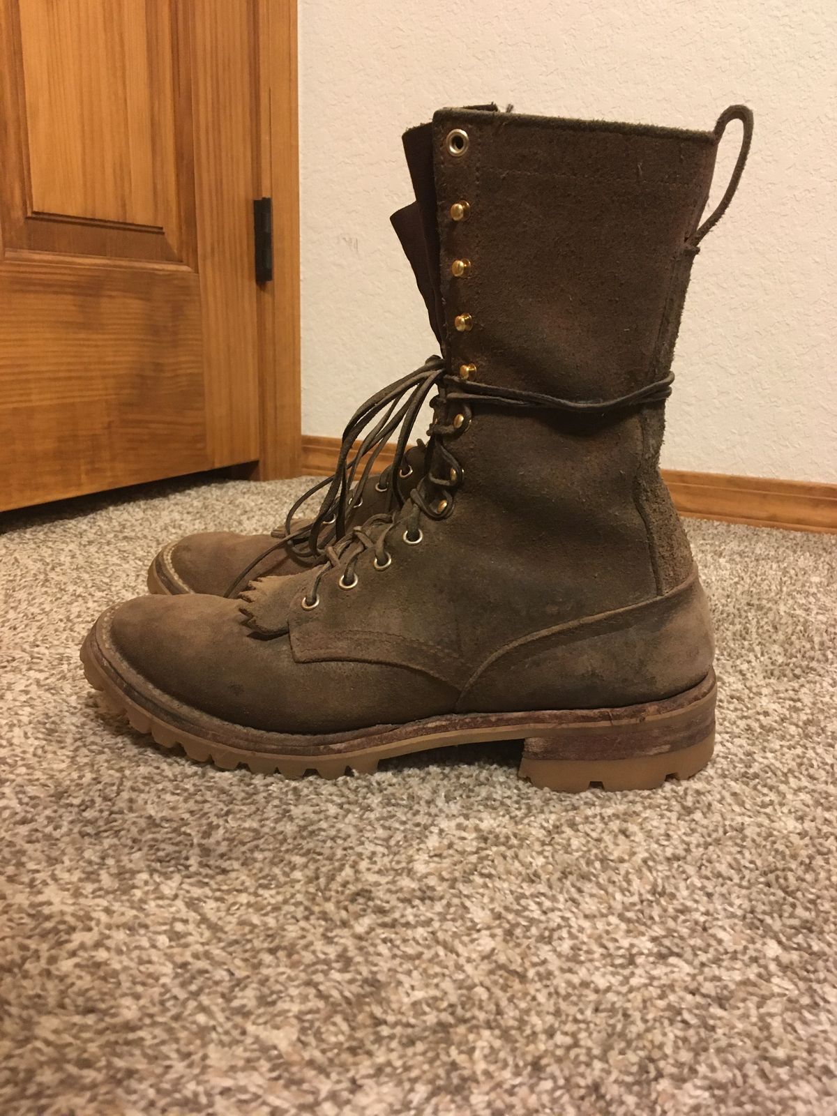Photo by RunningBearWest on March 6, 2023 of the Nicks BuilderPro in Seidel MaxSupport Tan Roughout.
