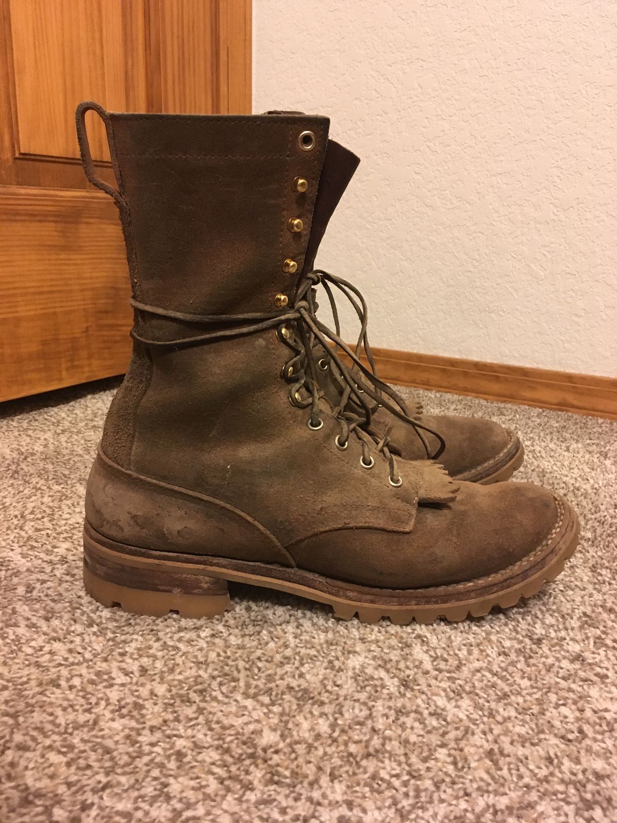 Photo by RunningBearWest on March 6, 2023 of the Nicks BuilderPro in Seidel MaxSupport Tan Roughout.