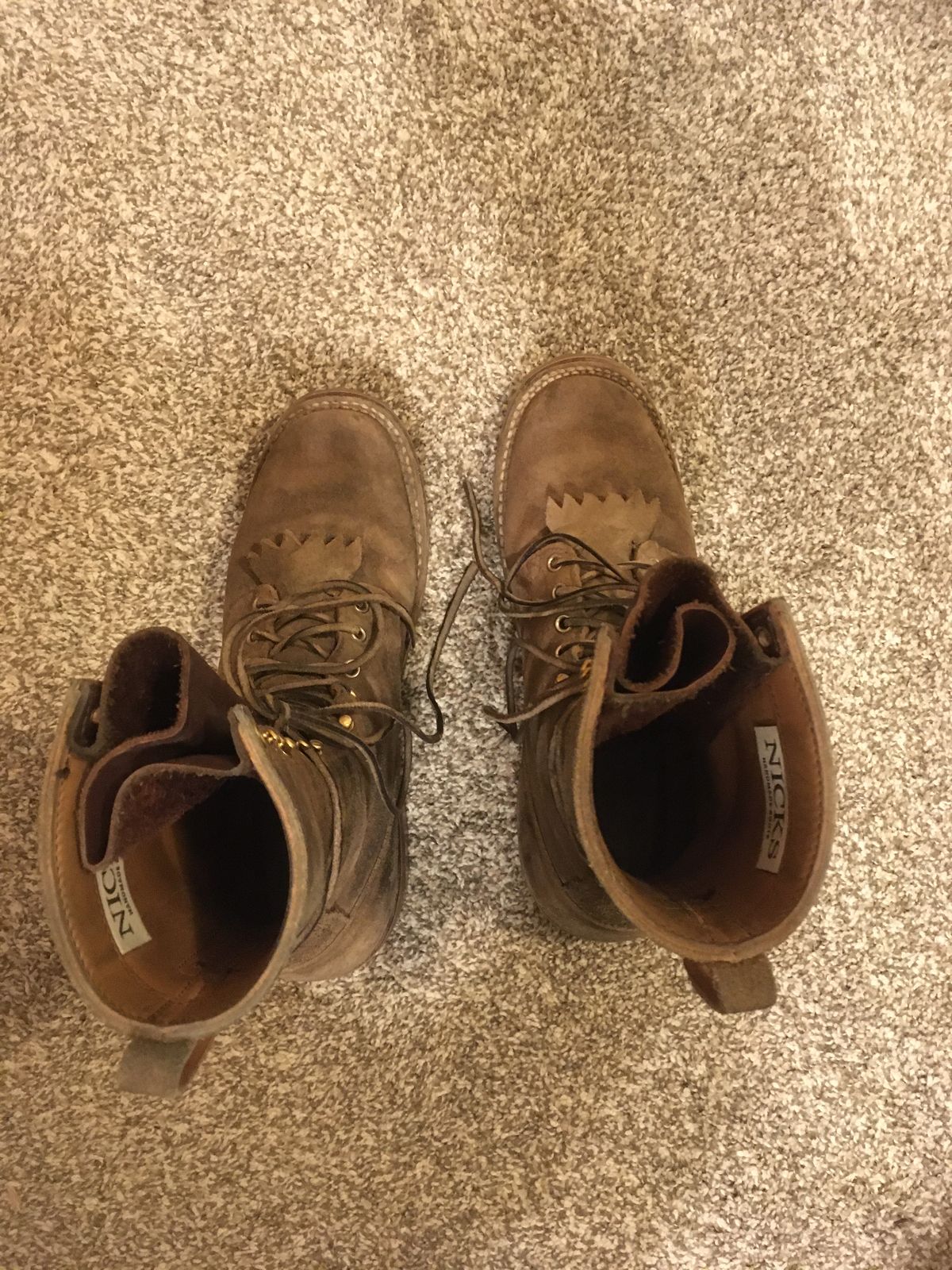 Photo by RunningBearWest on March 6, 2023 of the Nicks BuilderPro in Seidel MaxSupport Tan Roughout.
