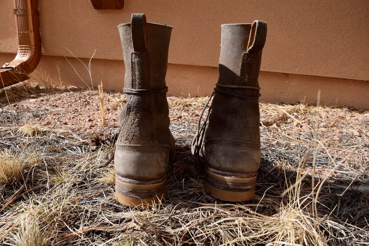 Photo by RunningBearWest on April 5, 2023 of the Nicks BuilderPro in Seidel MaxSupport Tan Roughout.