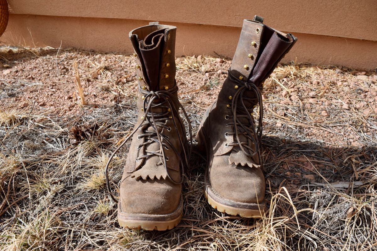 Photo by RunningBearWest on April 5, 2023 of the Nicks BuilderPro in Seidel MaxSupport Tan Roughout.