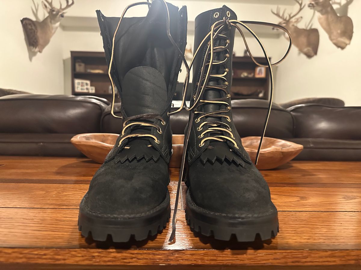 Photo by RunningBearWest on October 4, 2024 of the Nicks Hot Shot in Seidel MaxSupport Black Roughout.