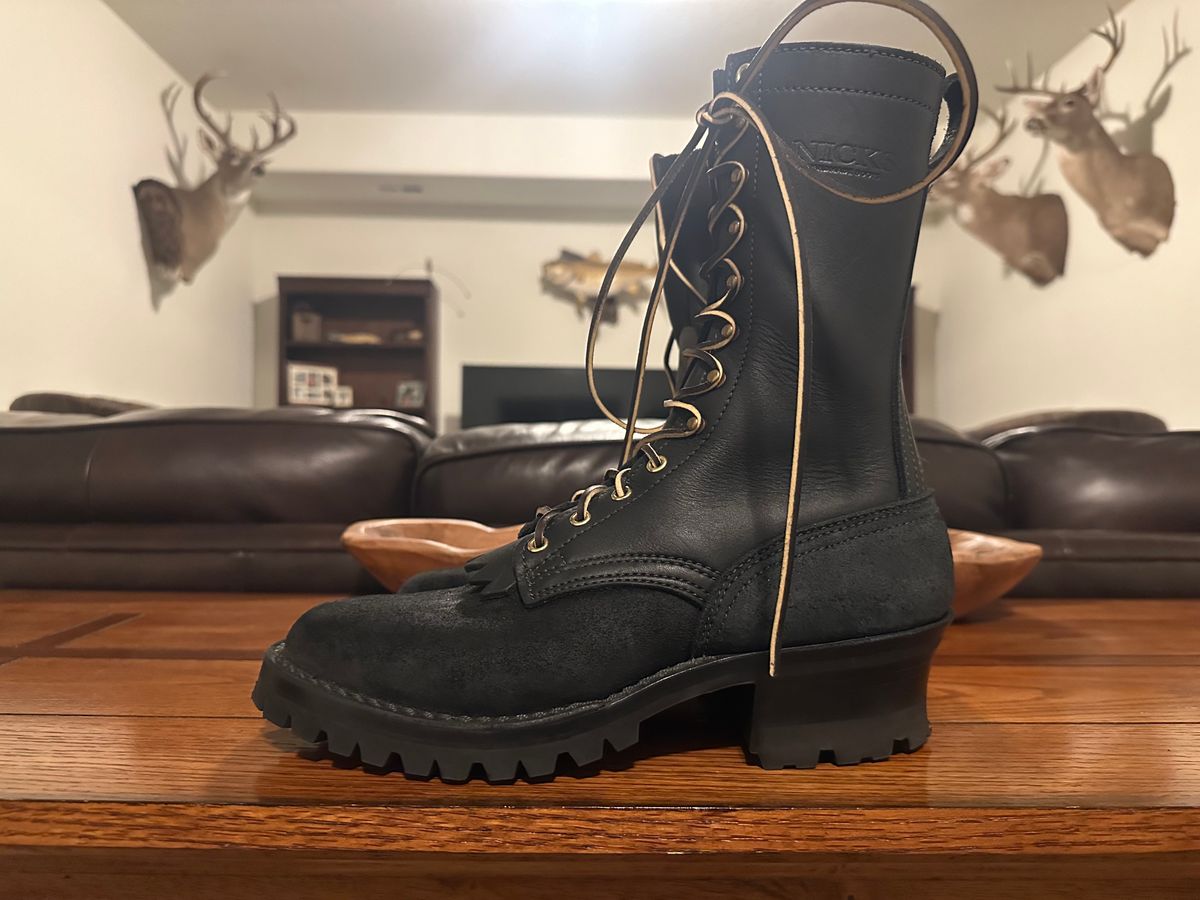 Photo by RunningBearWest on October 4, 2024 of the Nicks Hot Shot in Seidel MaxSupport Black Roughout.