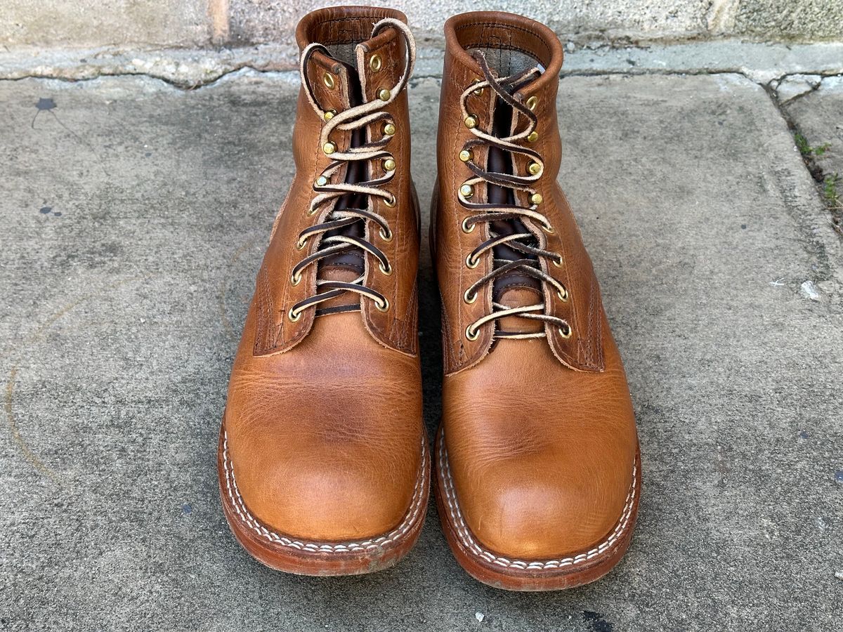 Photo by colton2e on January 5, 2024 of the Nicks Robert in Horween Natural Dublin.