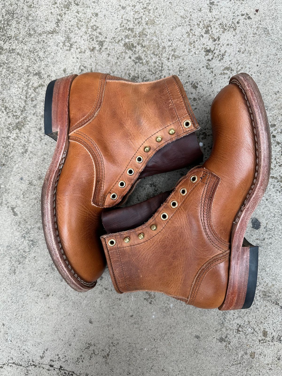 Photo by colton2e on February 2, 2024 of the Nicks Robert in Horween Natural Dublin.