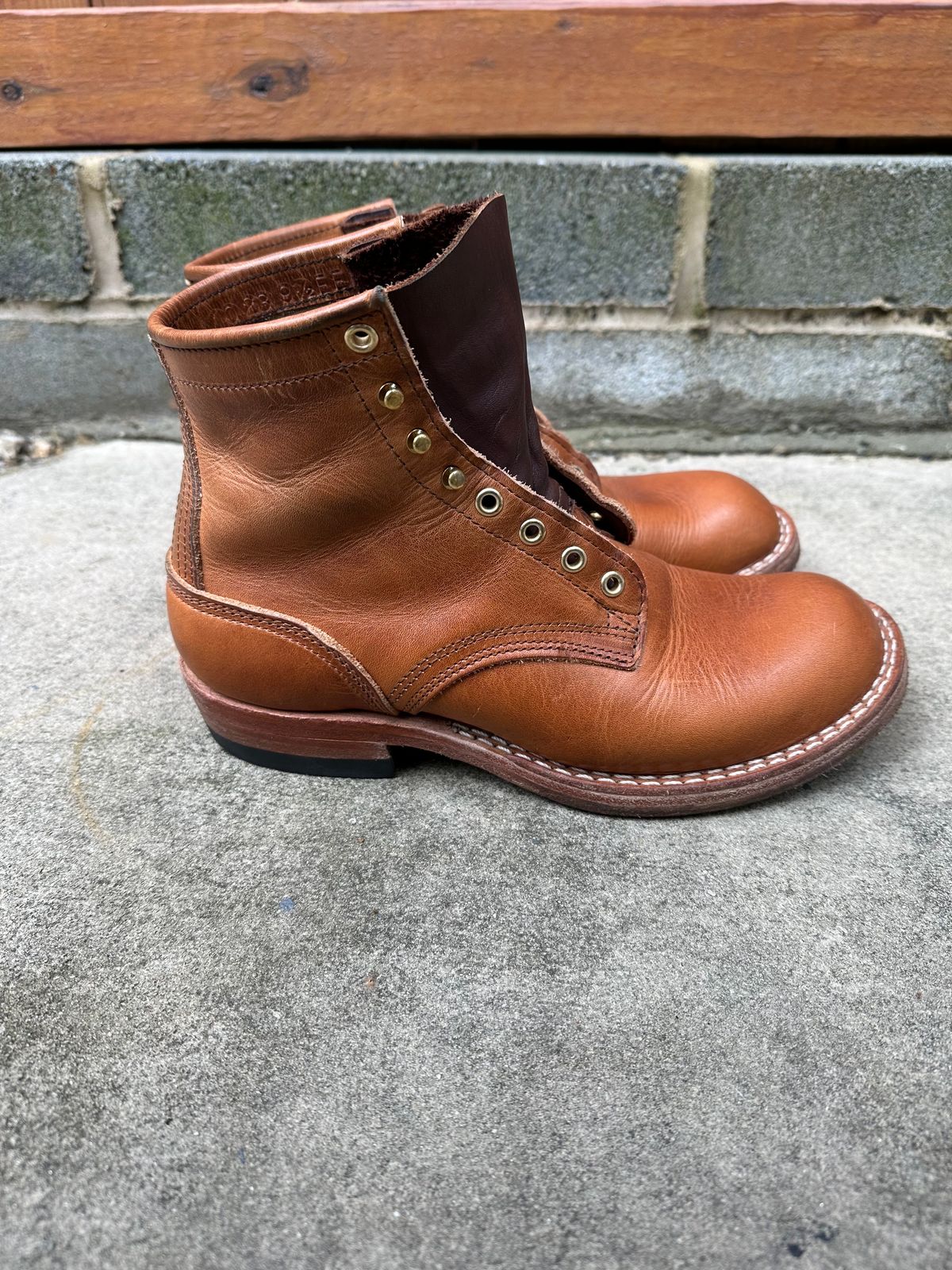 Photo by colton2e on February 2, 2024 of the Nicks Robert in Horween Natural Dublin.