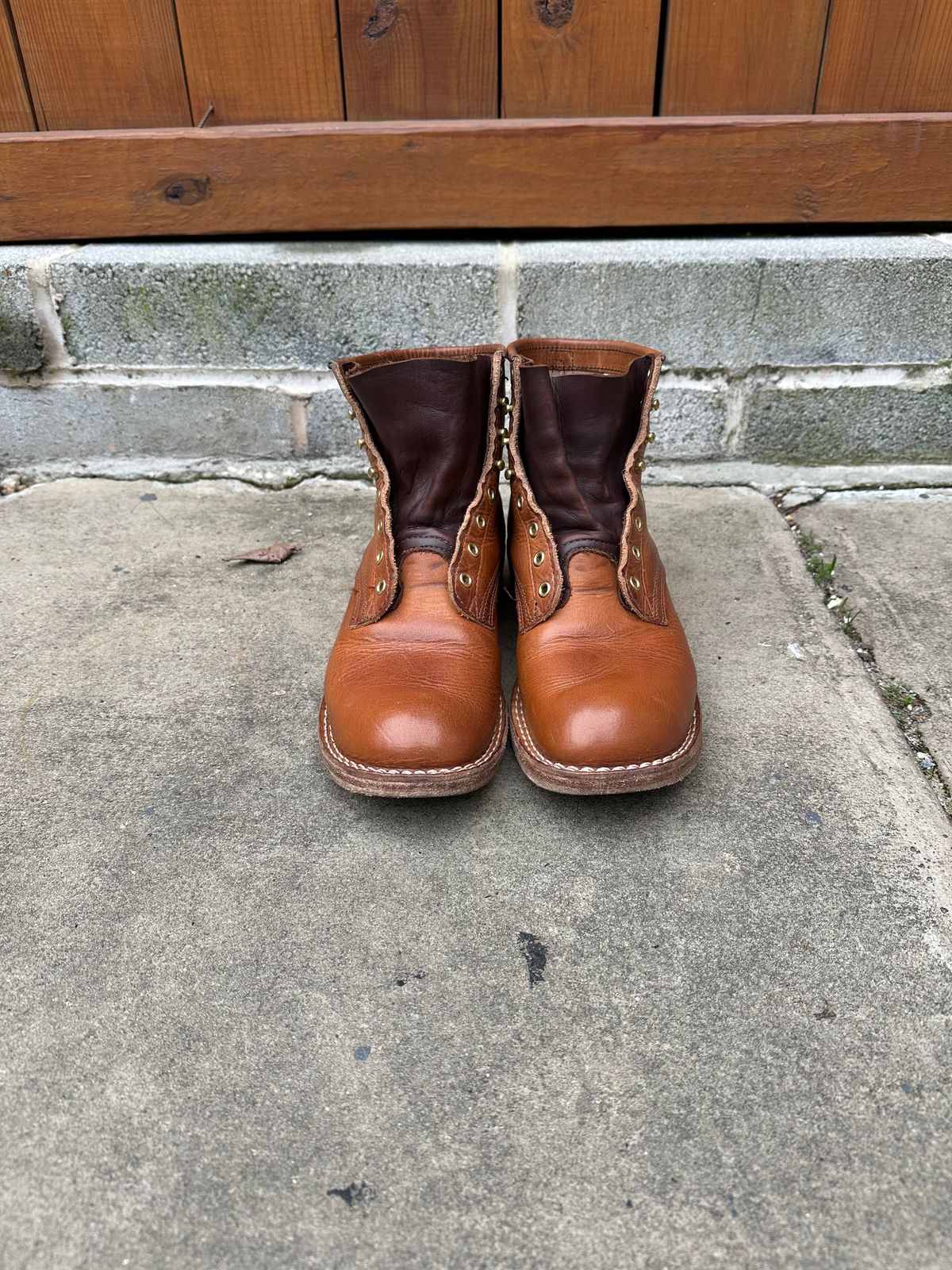 Photo by colton2e on March 4, 2024 of the Nicks Robert in Horween Natural Dublin.
