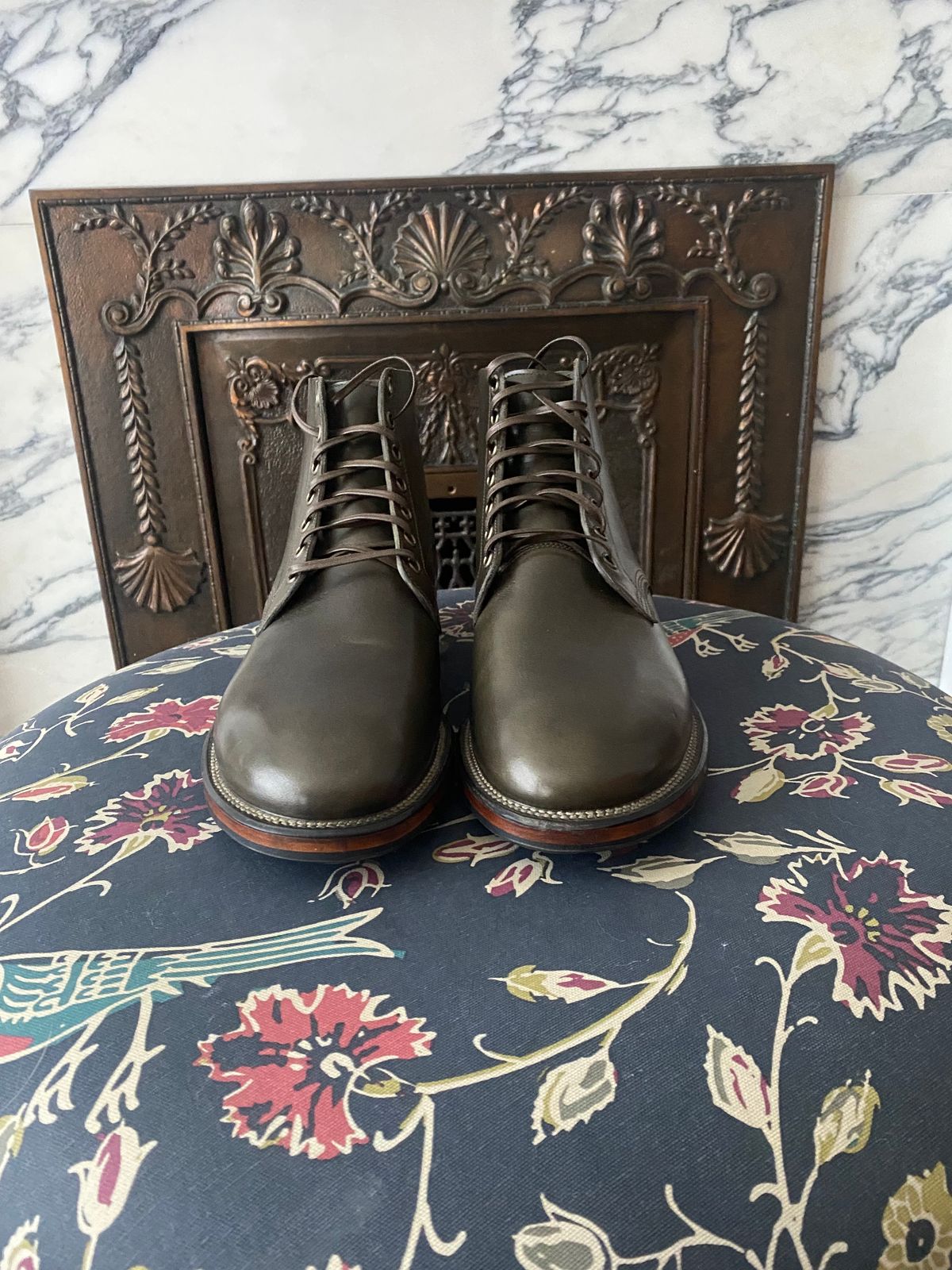 Photo by colton2e on October 2, 2023 of the Viberg Boondocker in Maryam Olive TPR Horsebutt.