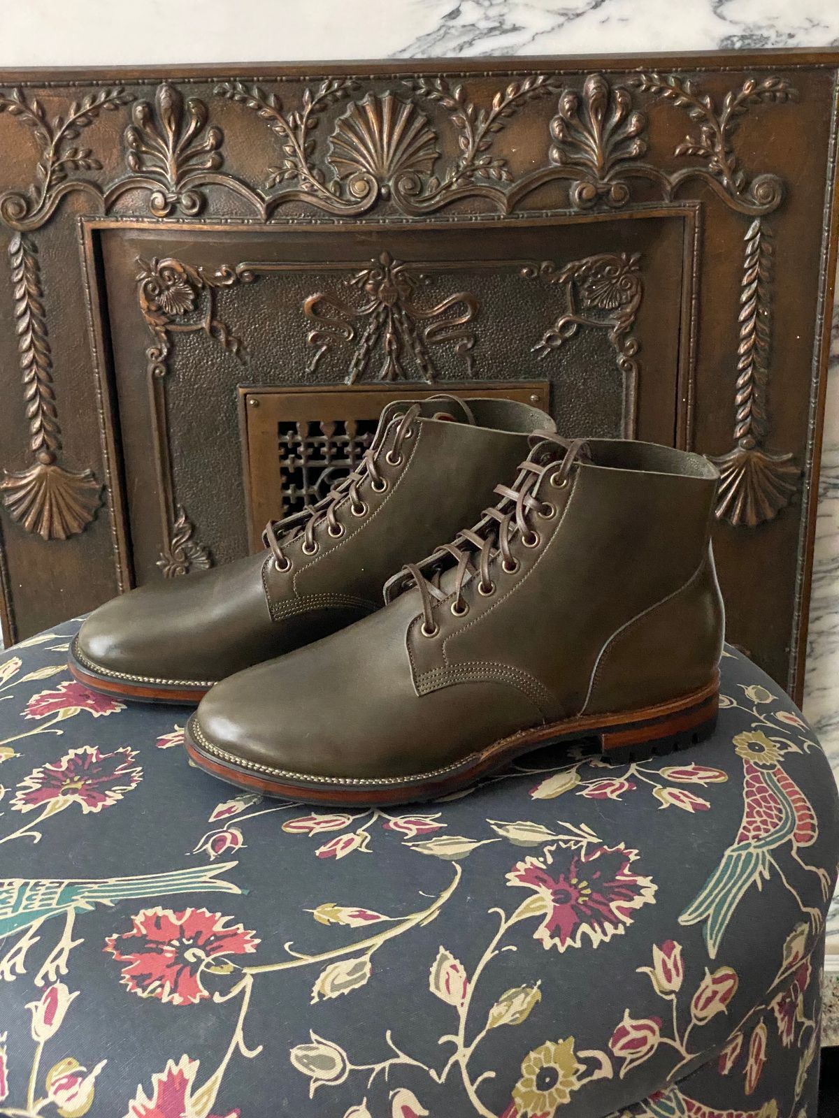 Photo by colton2e on October 2, 2023 of the Viberg Boondocker in Maryam Olive TPR Horsebutt.