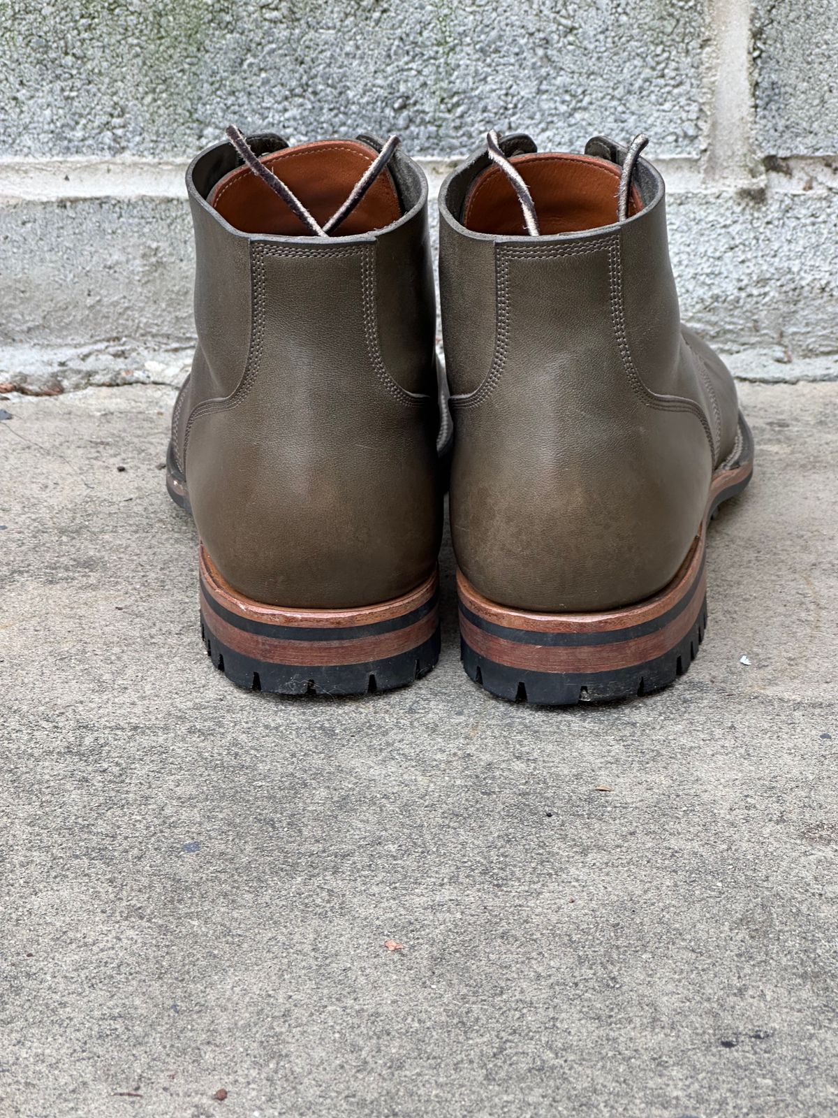 Photo by colton2e on December 5, 2023 of the Viberg Boondocker in Maryam Olive TPR Horsebutt.