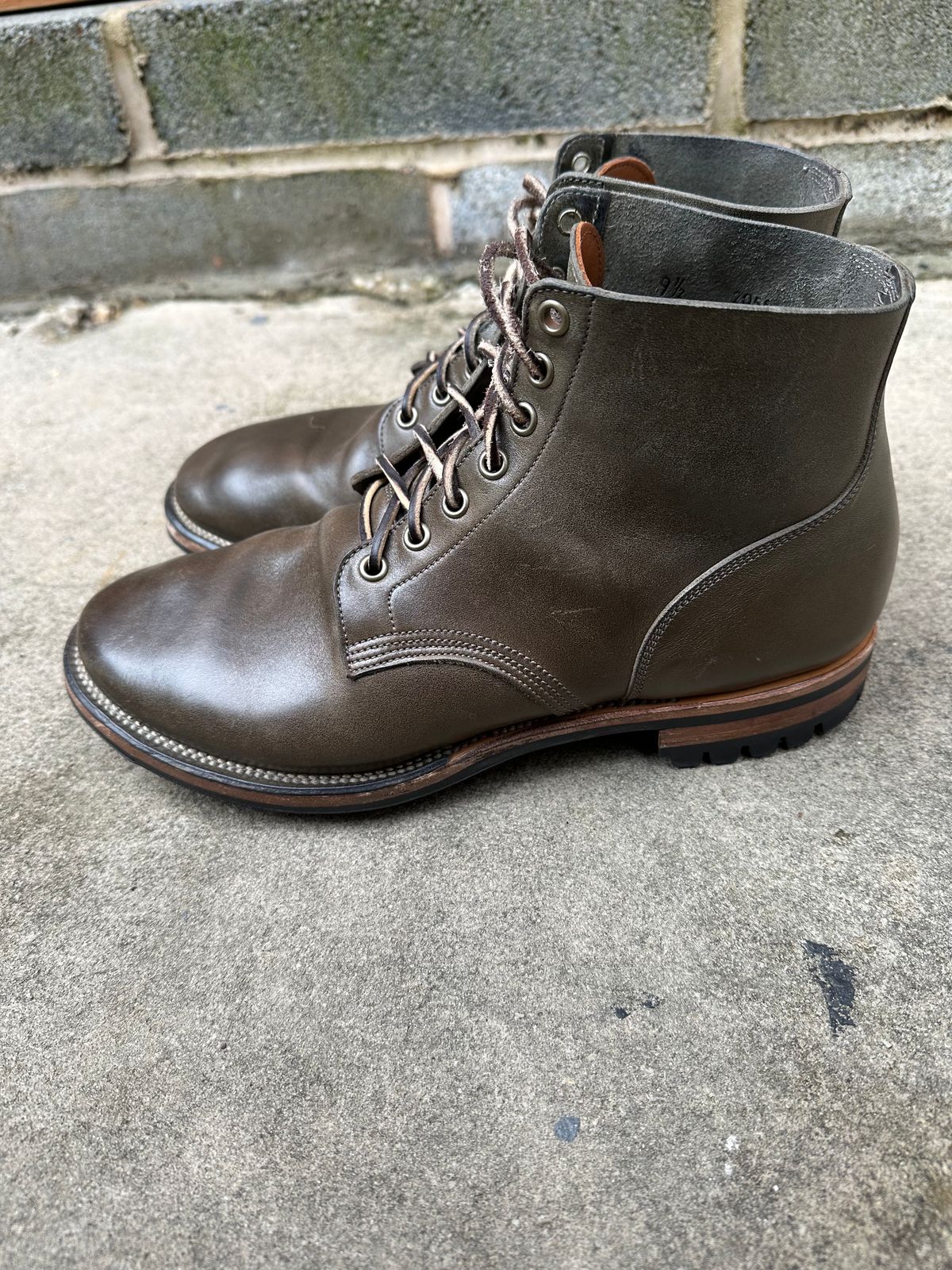 Photo by colton2e on February 2, 2024 of the Viberg Boondocker in Maryam Olive TPR Horsebutt.
