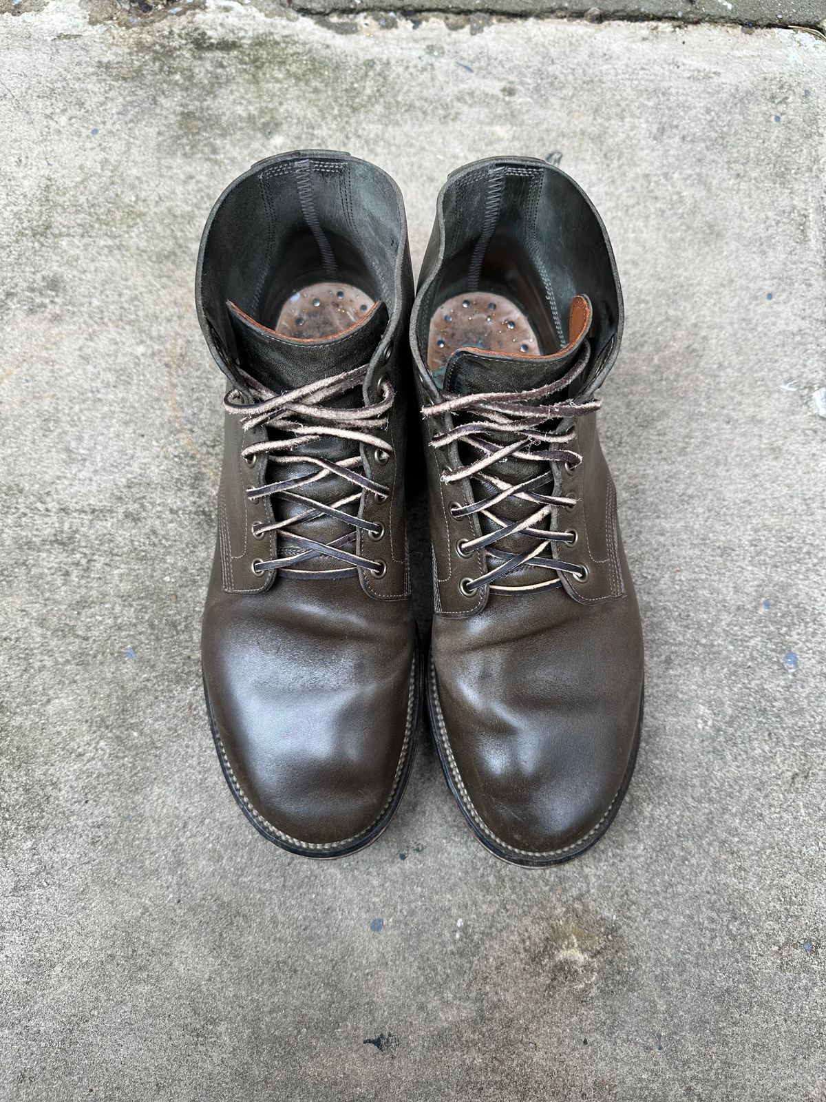Photo by colton2e on February 2, 2024 of the Viberg Boondocker in Maryam Olive TPR Horsebutt.