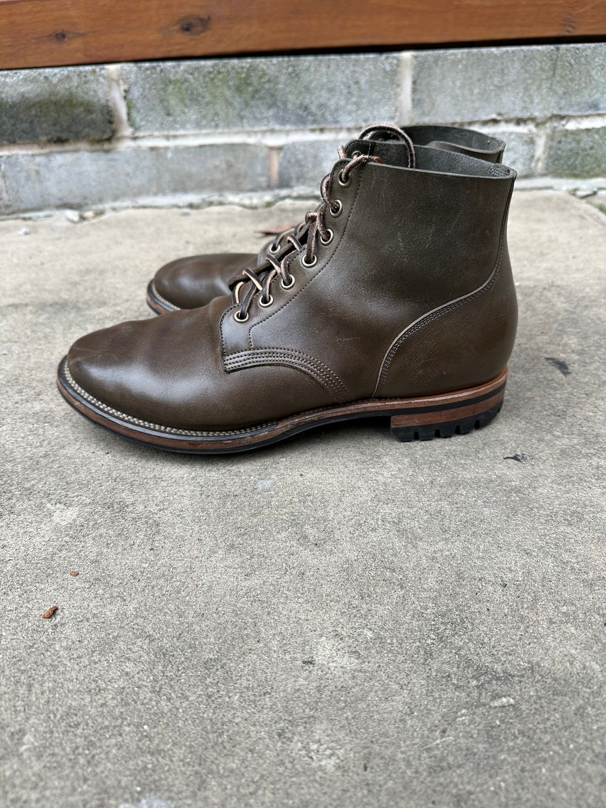 Photo by colton2e on March 4, 2024 of the Viberg Boondocker in Maryam Olive TPR Horsebutt.
