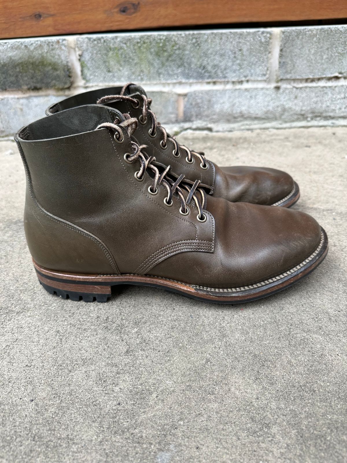 Photo by colton2e on March 4, 2024 of the Viberg Boondocker in Maryam Olive TPR Horsebutt.