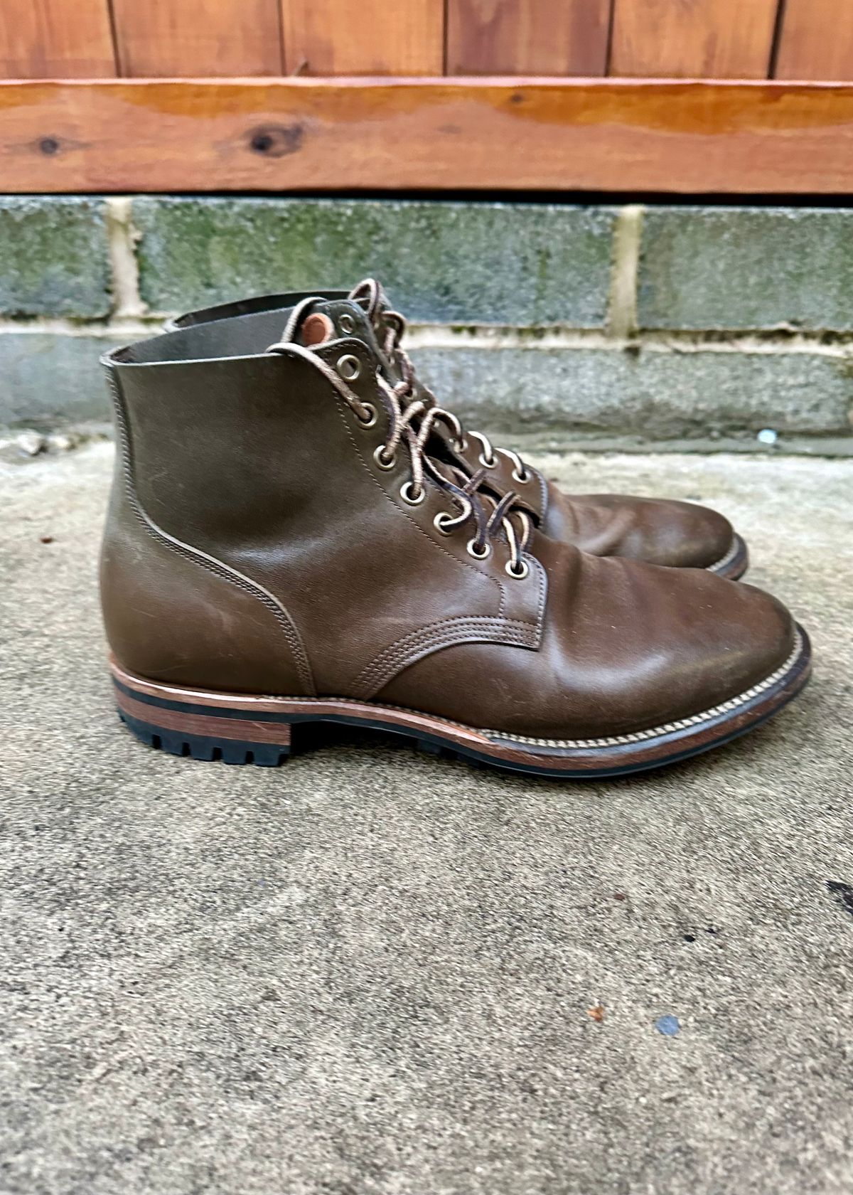 Photo by colton2e on April 5, 2024 of the Viberg Boondocker in Maryam Olive TPR Horsebutt.