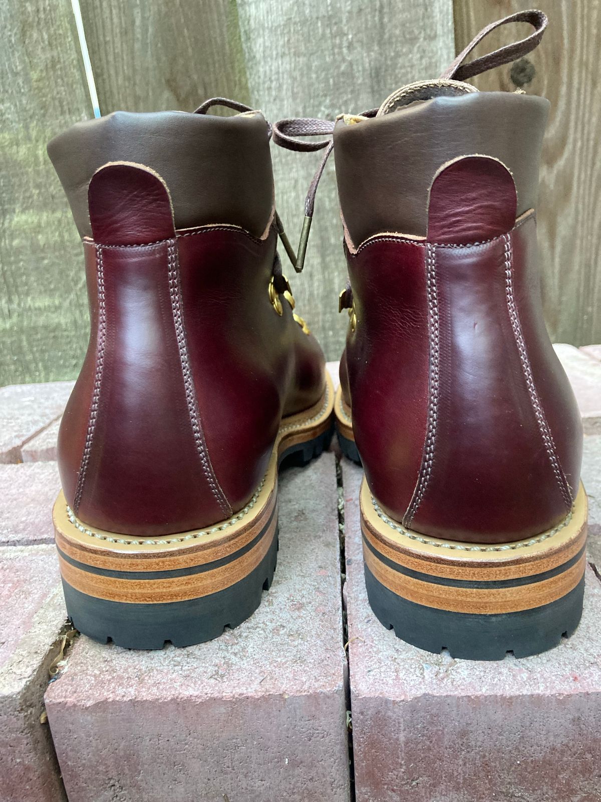 Photo by stgsea on October 2, 2022 of the Sagara Trailmaster in Horween Color 8 Chromexcel.