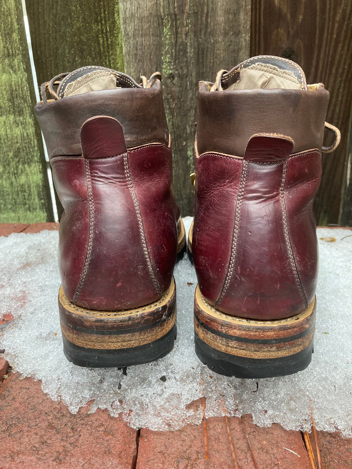 Photo by stgsea on January 1, 2023 of the Sagara Trailmaster in Horween Color 8 Chromexcel.
