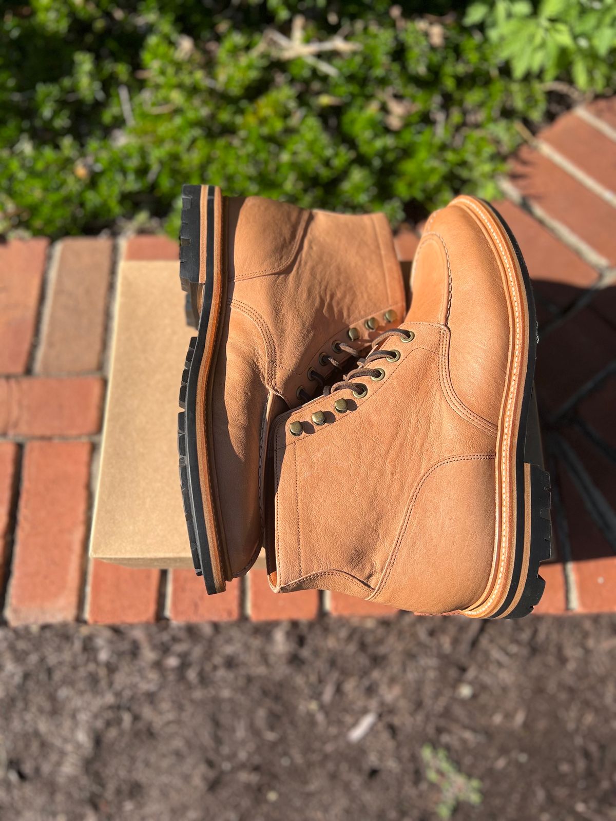 Photo by wesleyprice on October 1, 2023 of the Grant Stone Ottawa Boot in Incas Natural Kangaroo.