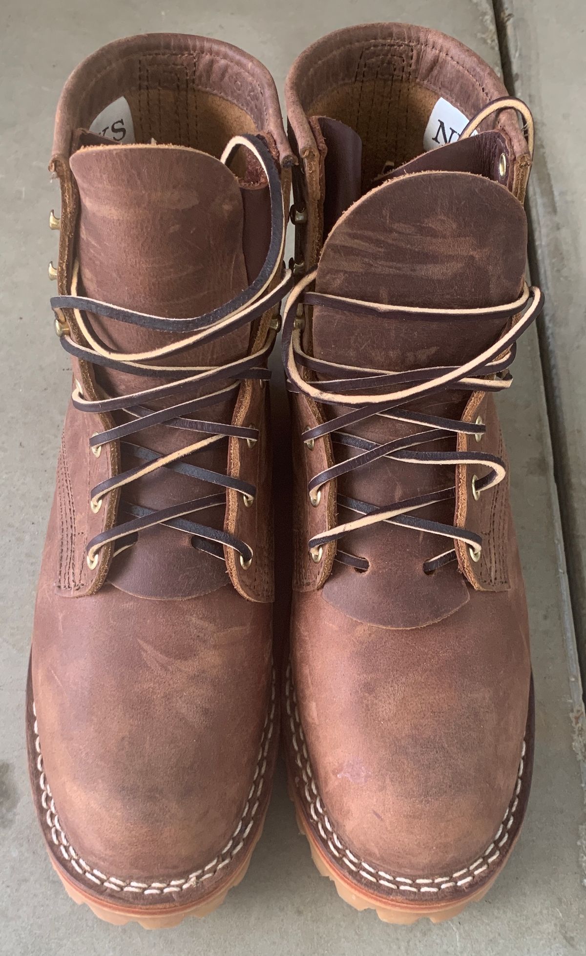 Photo by StumpysBoots on October 1, 2023 of the Nicks MTO in Horween Whiskey Predator.