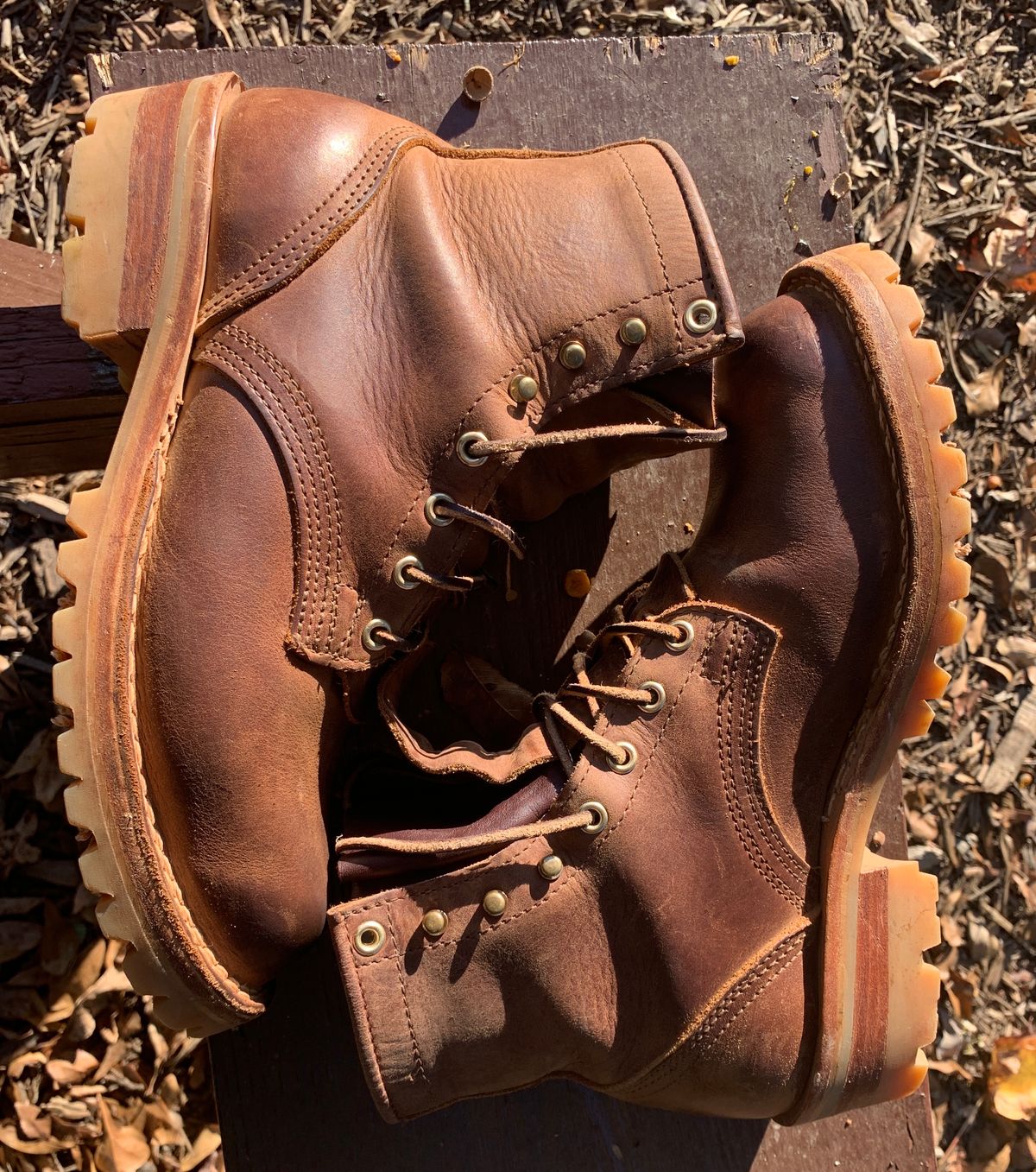 Photo by StumpysBoots on November 5, 2023 of the Nicks MTO in Horween Whiskey Predator.
