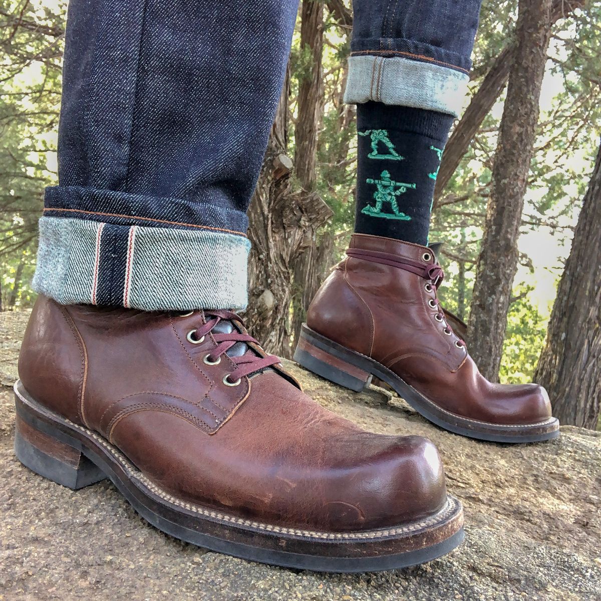 Photo by Just_Boot_Goofin on October 7, 2021 of the Viberg Service Boot in Horween Dark Rubber Dublin.