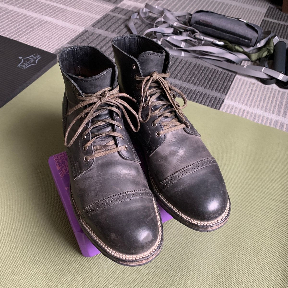 Photo by Just_Boot_Goofin on November 3, 2021 of the Viberg Service Boot in Maryam Noir Vitello Calf.