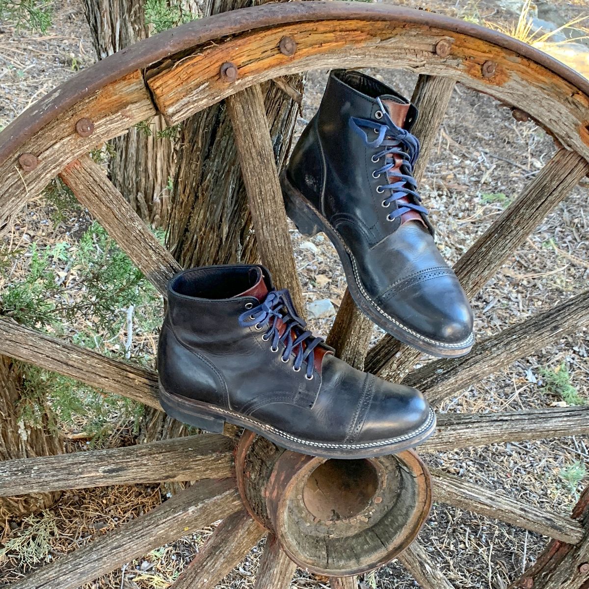 Photo by Just_Boot_Goofin on December 5, 2021 of the Viberg Service Boot in Maryam Noir Vitello Calf.